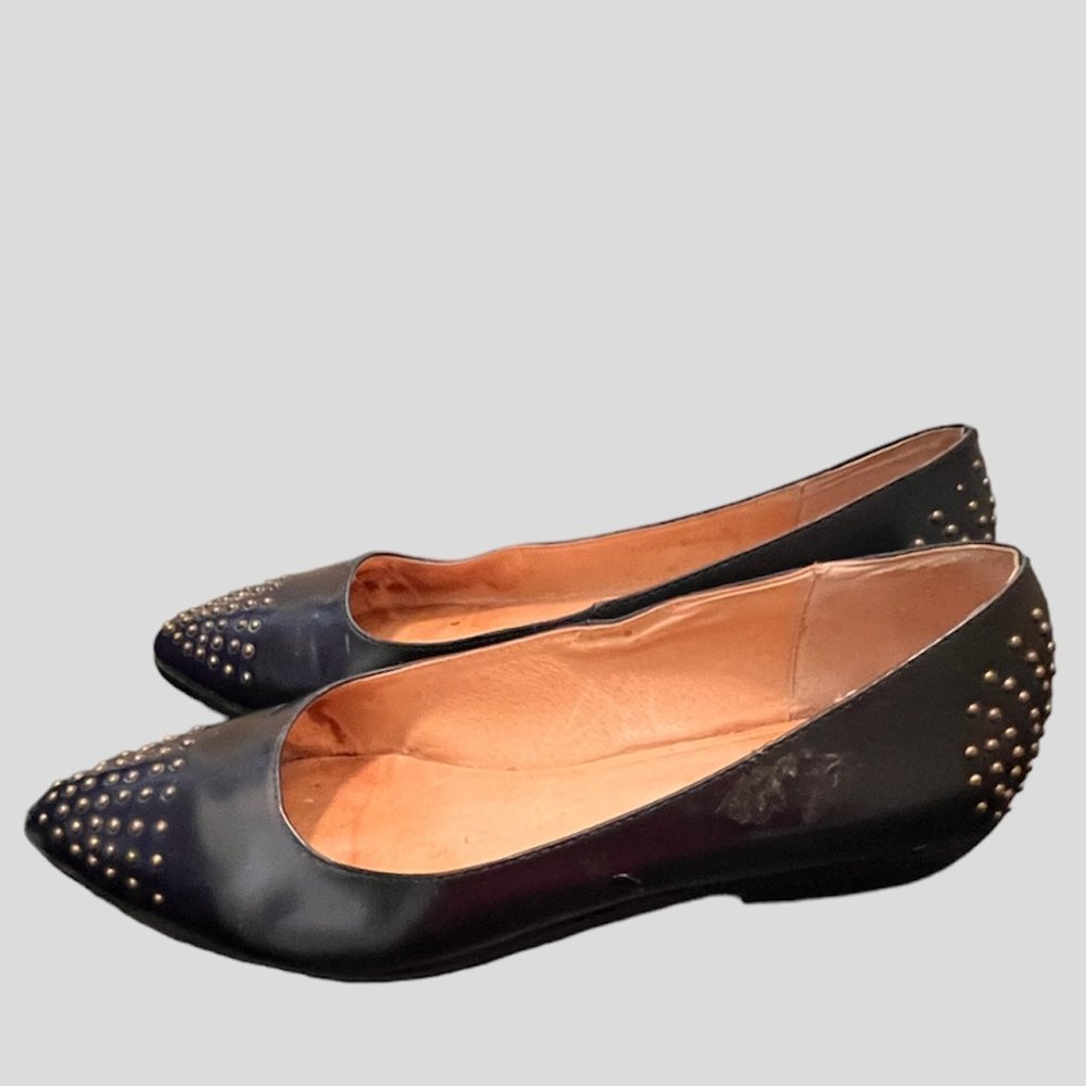 Fiel size 7.5 blue flats shoes